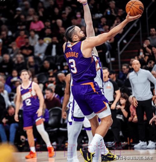 布克33分带队狂胜！太阳129-102大破国王，威少加冕控卫历史得分王